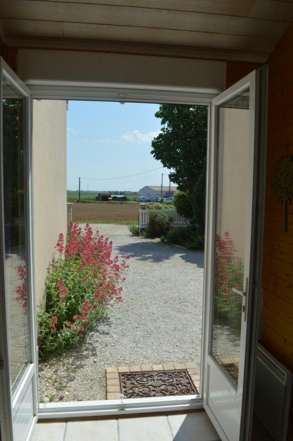 Gîte Du Côté De Chez Soann Thairé Extérieur photo